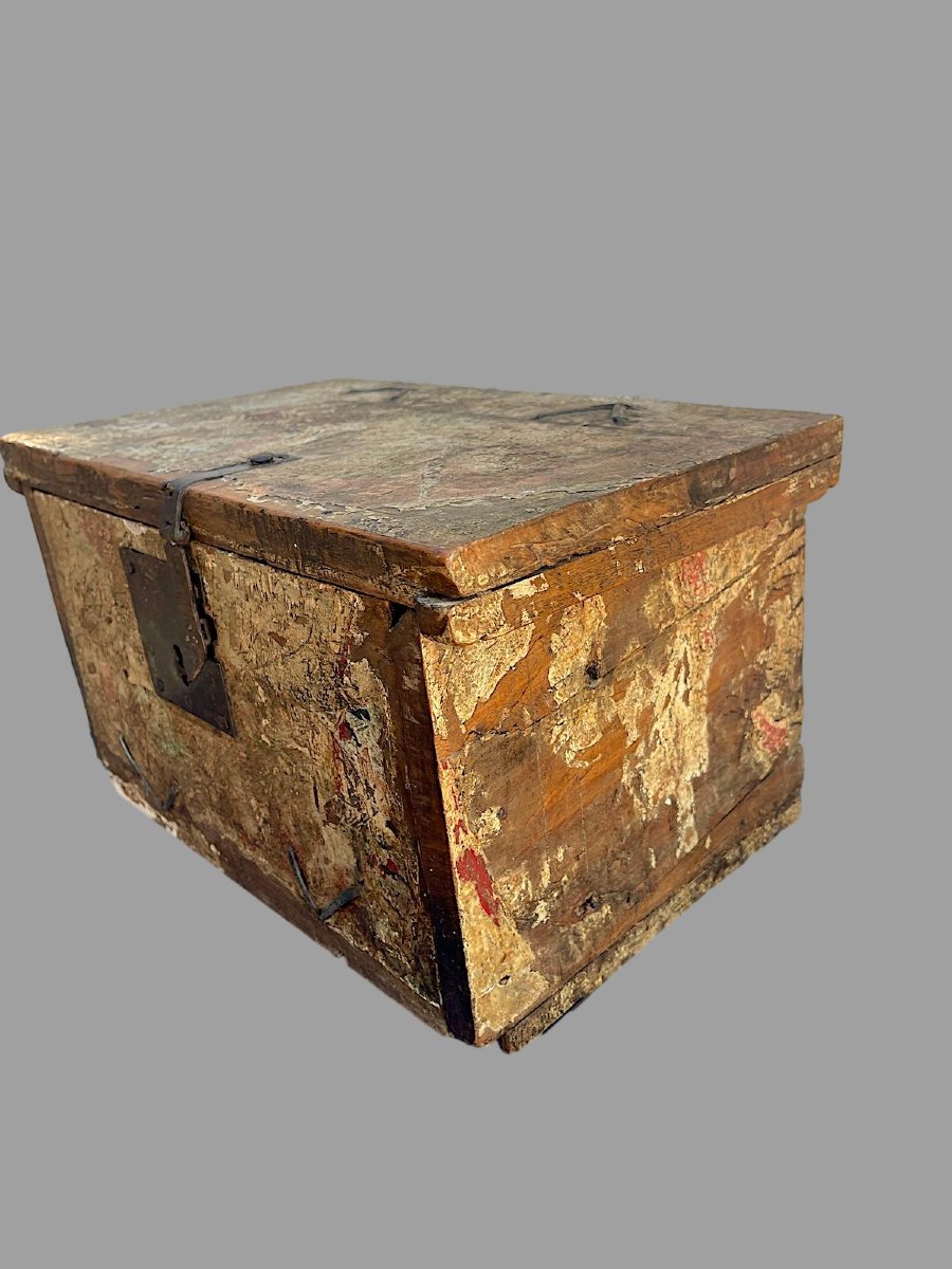 Small Spanish Travel Bargueño In Polychrome Walnut, Castile, Circa 1680–1720-photo-4