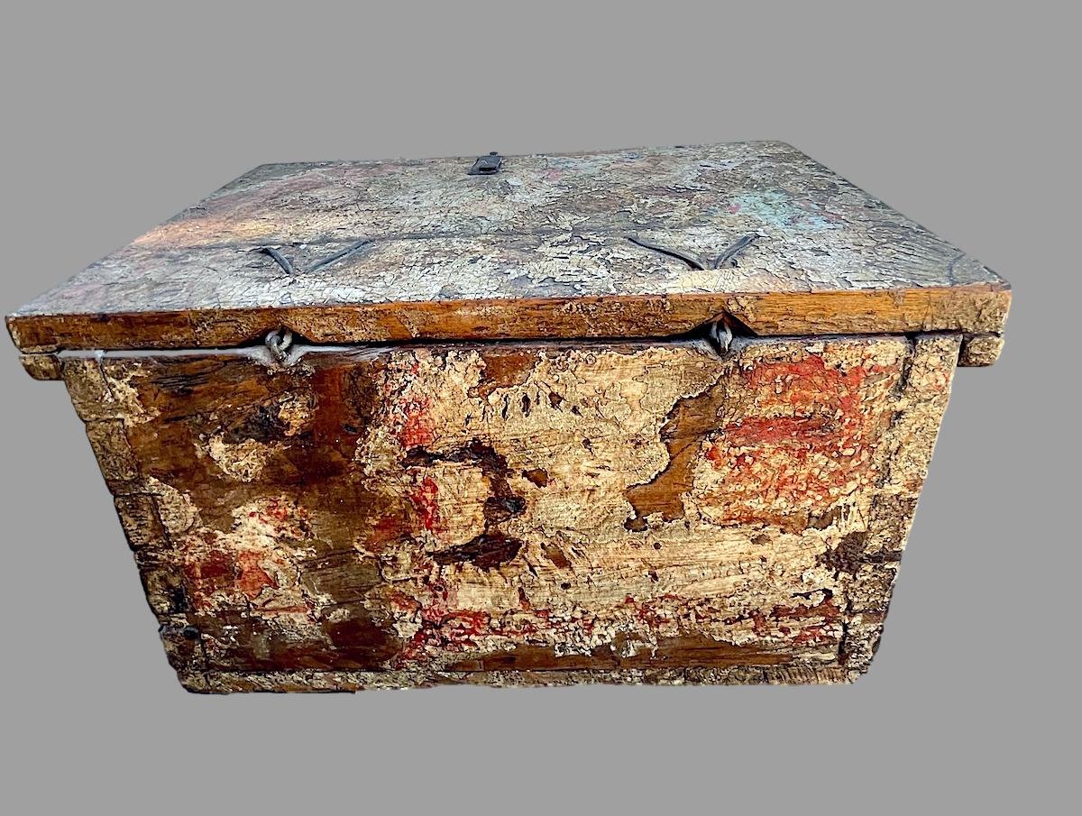 Small Spanish Travel Bargueño In Polychrome Walnut, Castile, Circa 1680–1720-photo-8