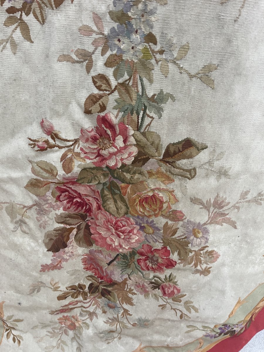 Tapisserie d'alcôve d'Aubusson, guirlandes et bouquets fleuris, XIXe siècle, 377 cm-photo-1