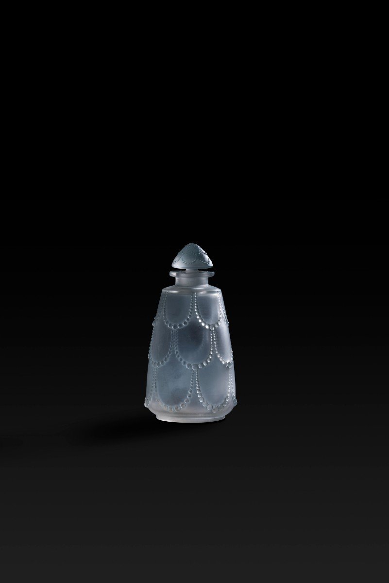 Perfume Bottle No. 3 “pearls” Toilet Trim (1926) By Rene Lalique (1860-1945):