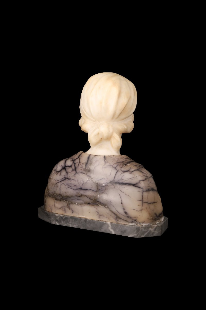 Sculpture En Albâtre Et En Marbre "Buste De Jeune Fille" De Gustave Van Vaerenbergh (1873-1927)-photo-4