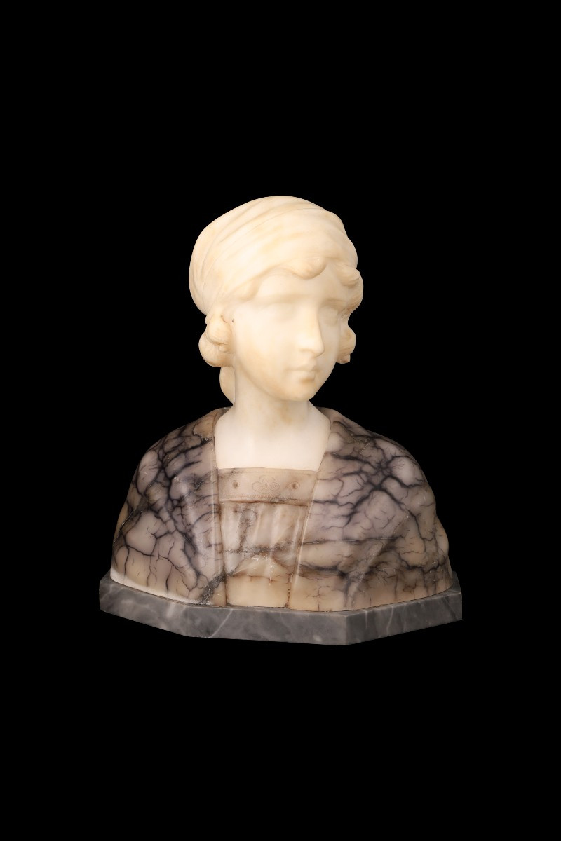Sculpture En Albâtre Et En Marbre "Buste De Jeune Fille" De Gustave Van Vaerenbergh (1873-1927)