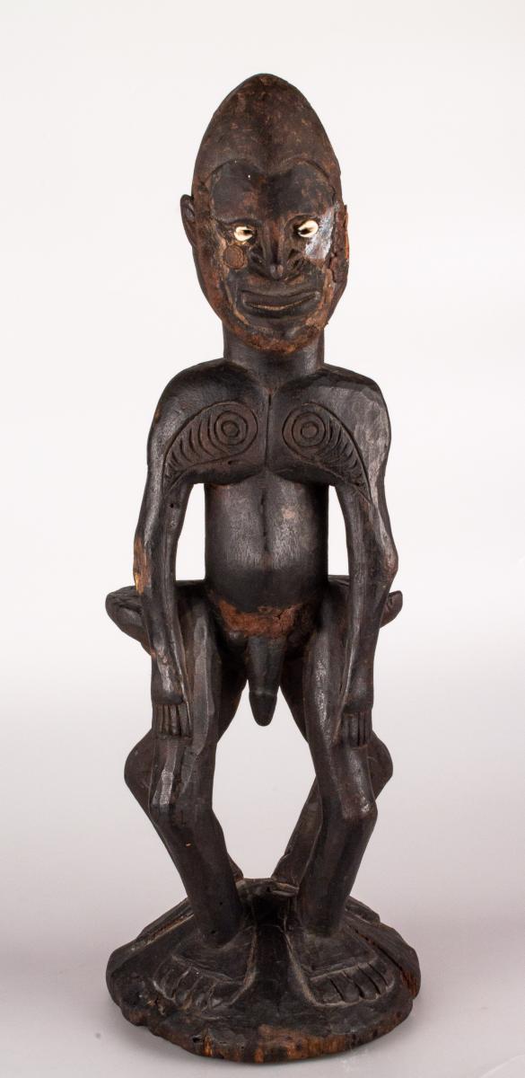 Anthropomorphic Male Sculpture In Wood - Middle Papua Sepik
