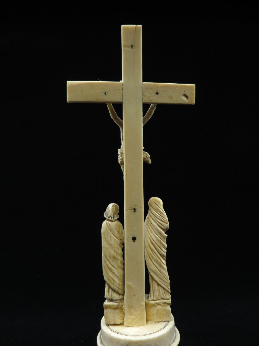 Crucifixion en ivoire - Sino-Portugais 17e siècle-photo-1