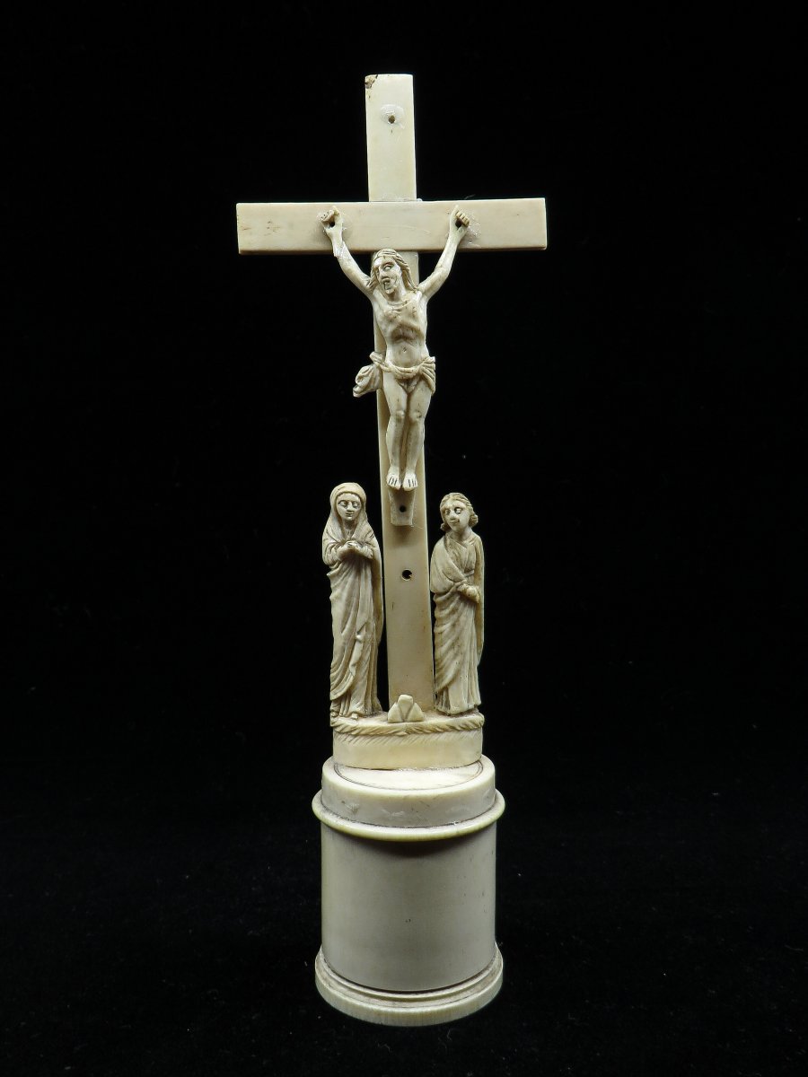 Ivory Crucifixion - Sino-portuguese 17th Century