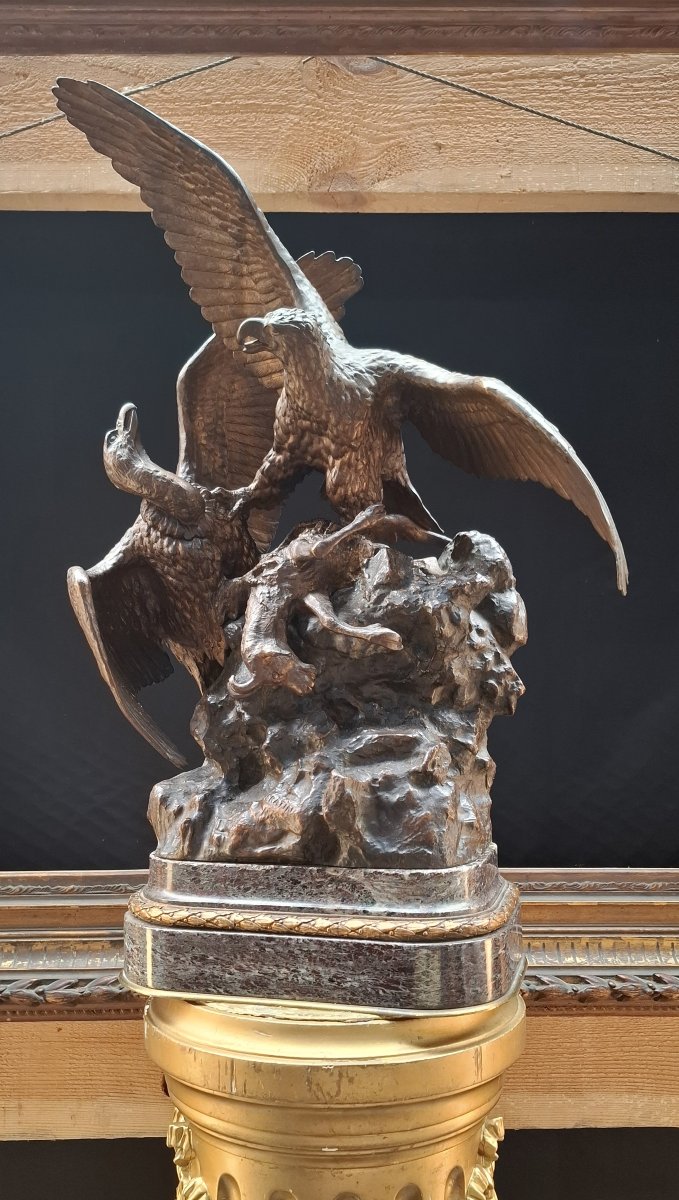 Christophe Fratin (1801-1864), Two Birds Of Prey Fighting Over Prey, 19th Century Bronze-photo-1