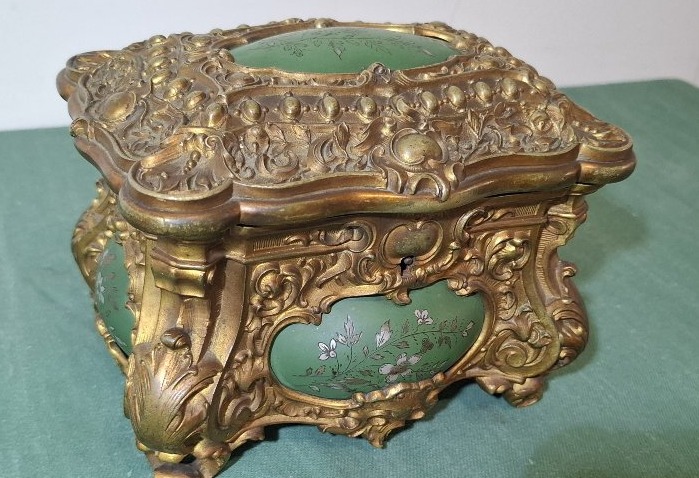 Gilded Bronze And Polychrome Bronze Box – Napoleonic III Period (circa 1860–1880)