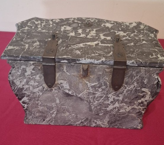 Brecciated Marble Offal Box – Louis XV Period, 18th Century-photo-3