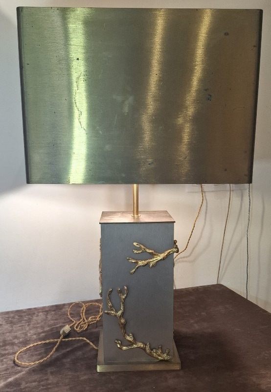 Lampe de table signée Maison Charles – Bronze doré et laiton – Vers 1970-photo-4