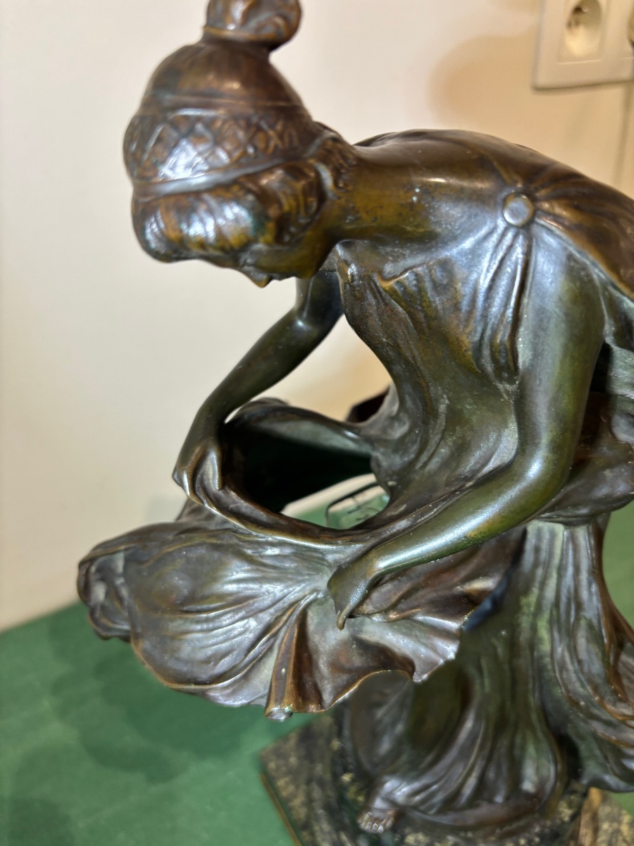 Sculpture en bronze , veilleuse Art nouveau signée Léo Laporte-Blairsy »-photo-2