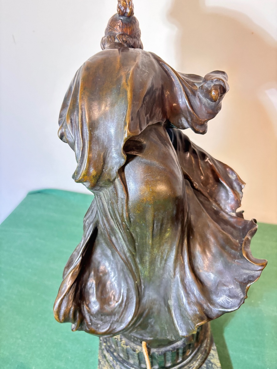 Sculpture en bronze , veilleuse Art nouveau signée Léo Laporte-Blairsy »-photo-2