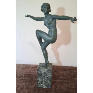 Sculpture Art Déco en bronze à patine verte, signée Secondo