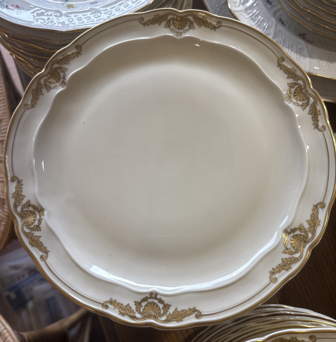 Partie de service Bernardaud modèle coquille