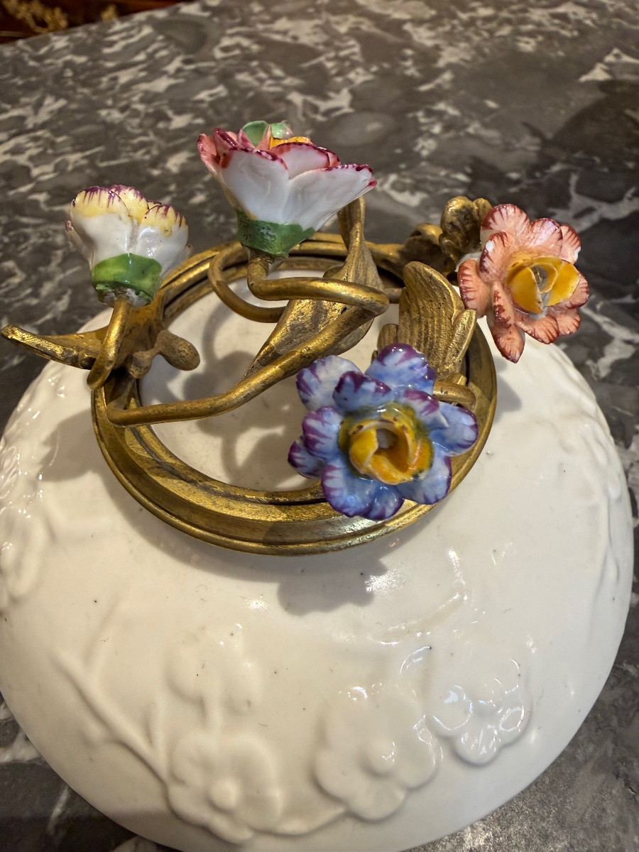 St. Cloud Porcelain Perfume Burner -photo-2