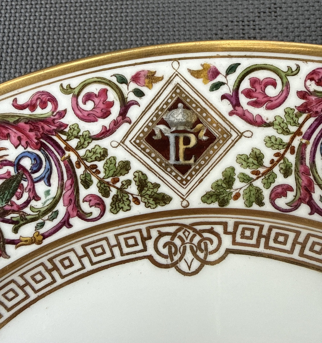 Porcelaine De La Manufactutre De Sevres Chateau De Fontainebleau Serie De 12 Année1845-photo-2