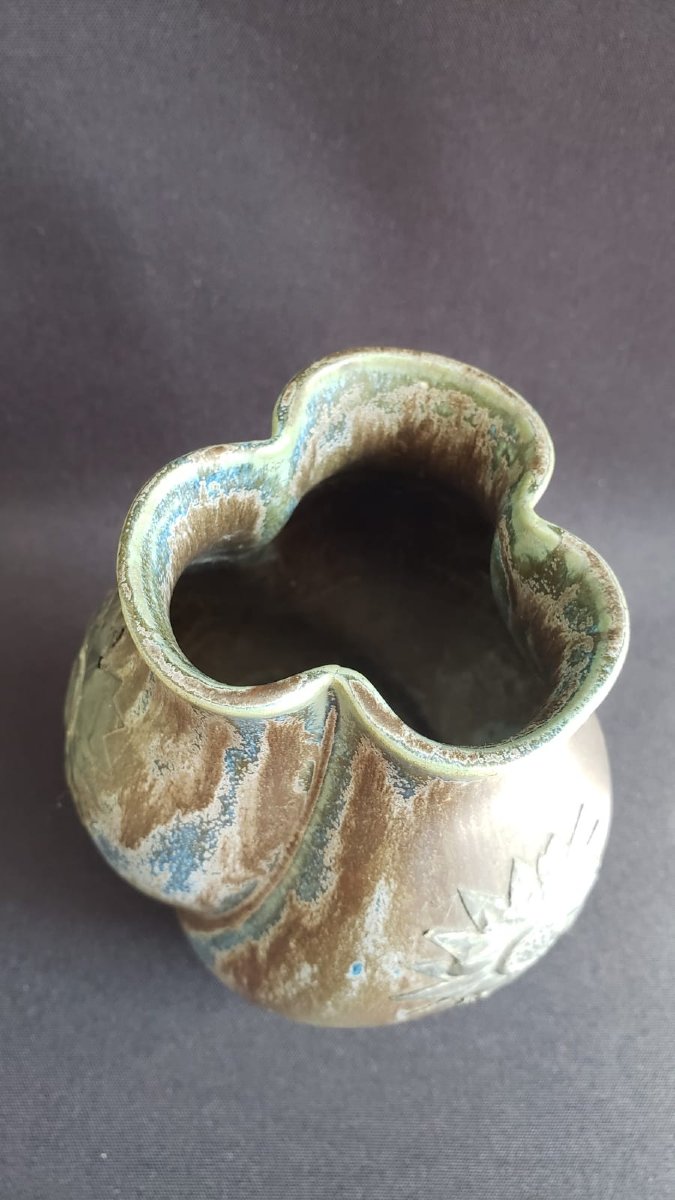Vase DENBAC en grès flammé  à décor de tournesols en étain. Modèle 82. Epoque Art Déco 1925/30-photo-4