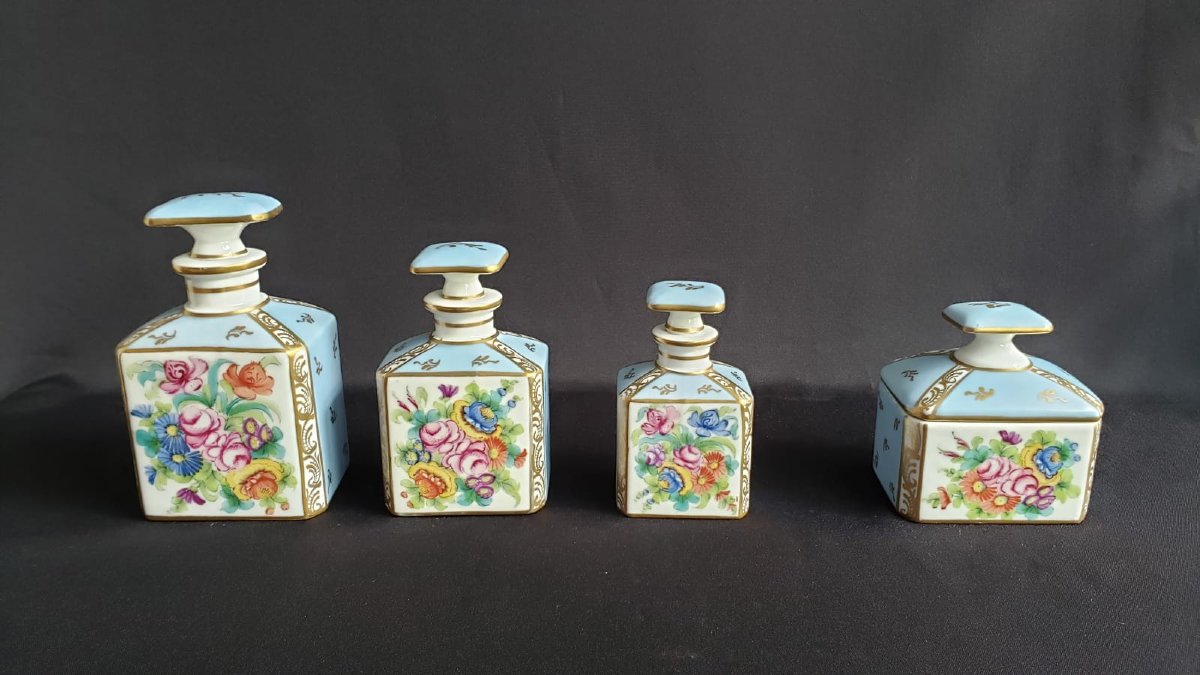 Garniture de toilette en porcelaine de Limoges  – Vers 1940/1950-photo-2