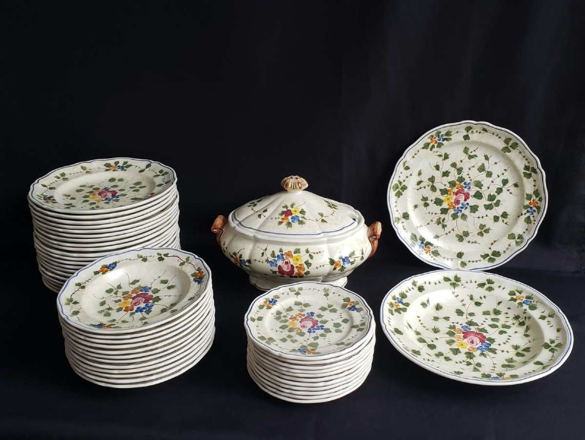 Service de table en faïence de Longchamp, modèle "Nemours"  46 pièces -photo-2