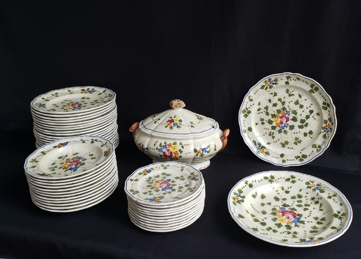 Service de table en faïence de Longchamp, modèle "Nemours"  46 pièces -photo-3
