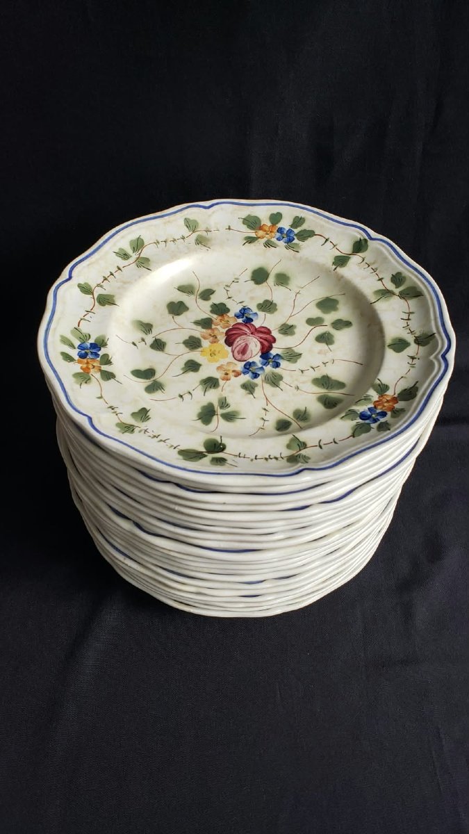 Service de table en faïence de Longchamp, modèle "Nemours"  46 pièces -photo-8