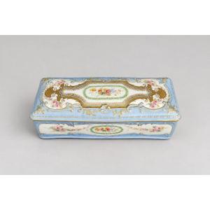 Rare Covered Glove Box In Limoges Porcelain – R. Delignières & Cie