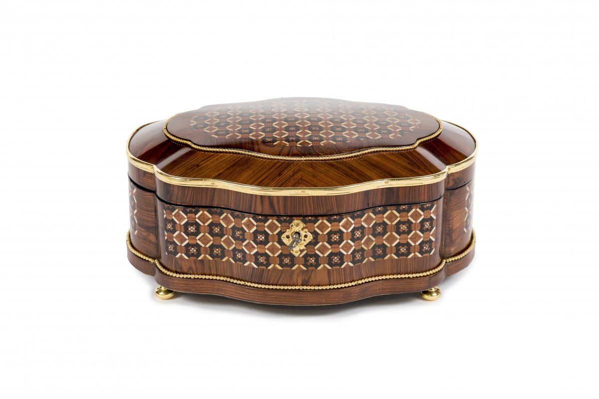 0027/1004 Coffret à Bijoux Avec Marqueterie Géométrique