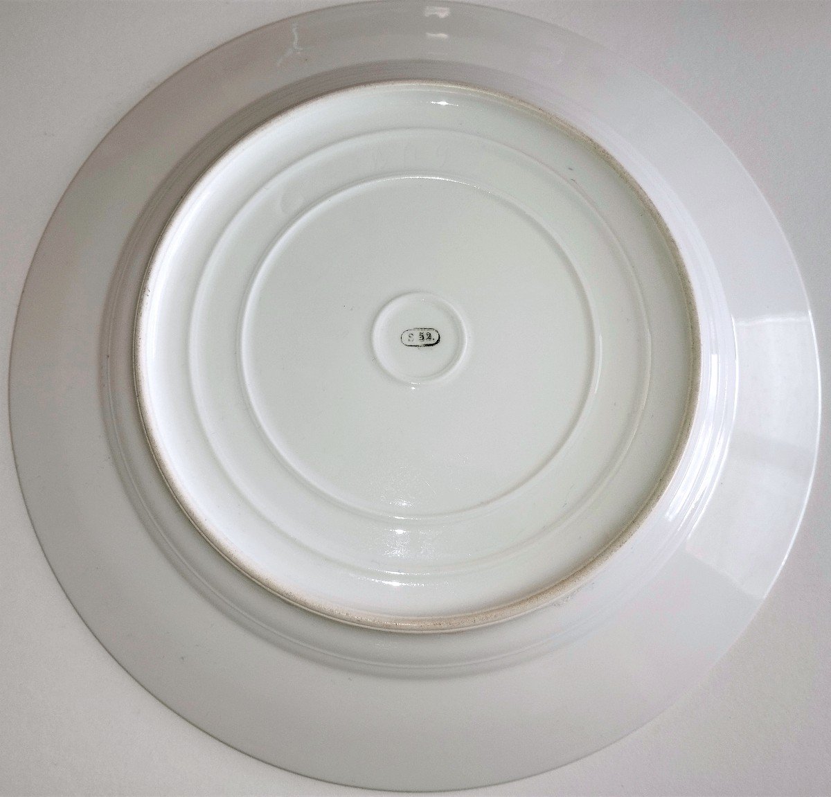 4 Assiettes En Porcelaine De Sèvres  Décor à l'Antique 1852-photo-3