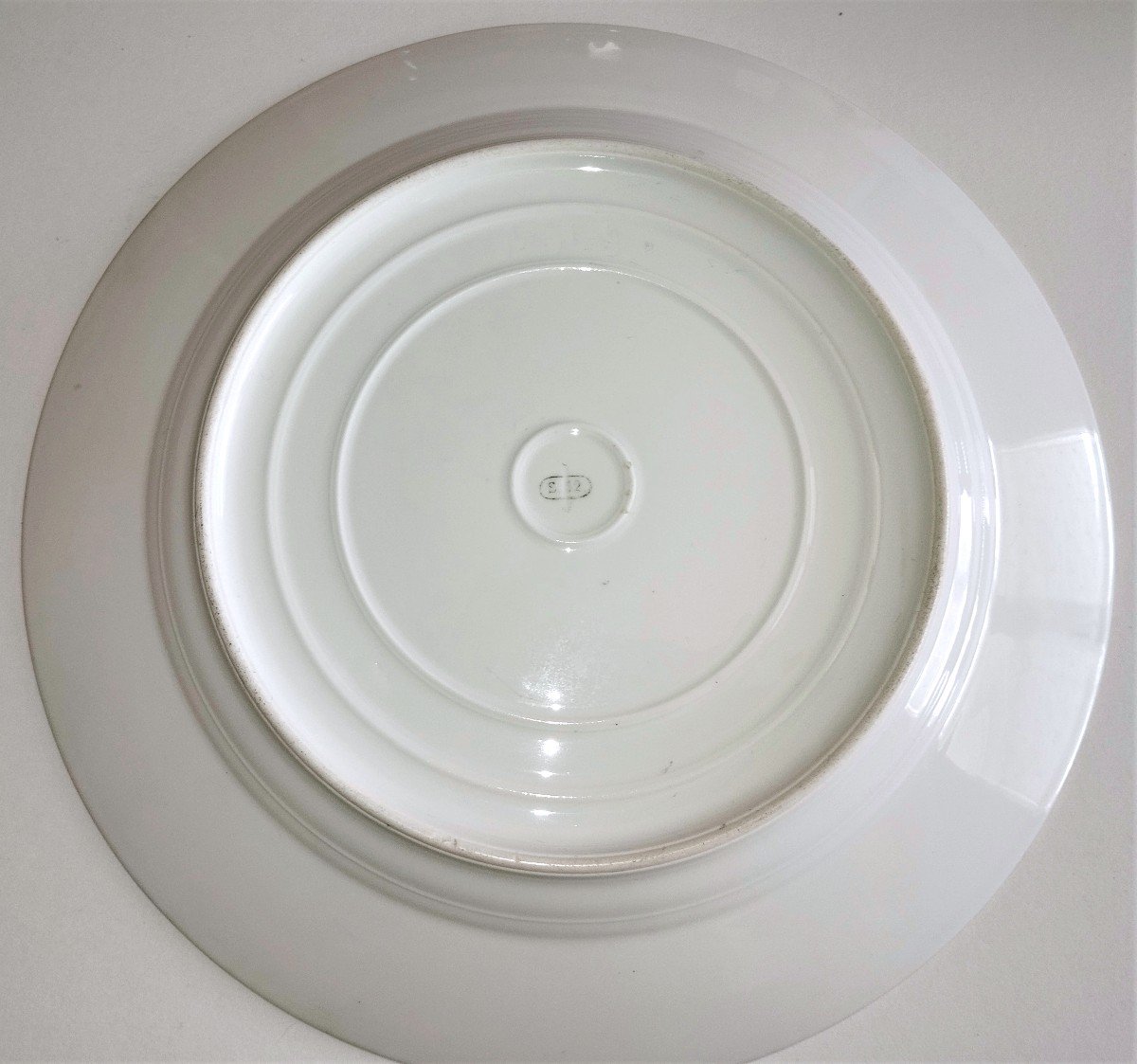 4 Assiettes En Porcelaine De Sèvres  Décor à l'Antique 1852-photo-4