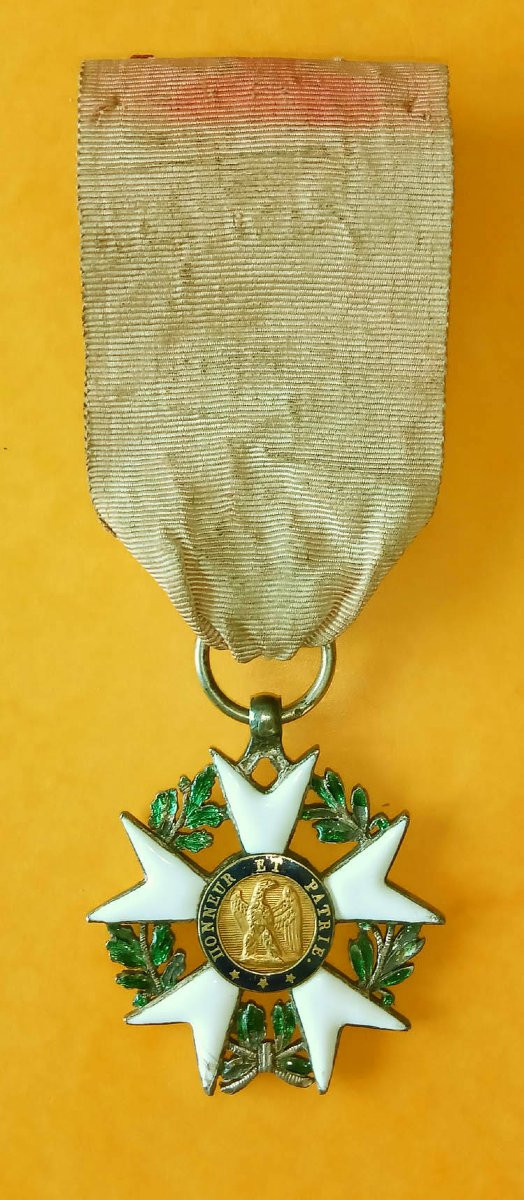 Médaille de chevalier de la Légion d'Honneur 1er Empire 1er type-photo-4