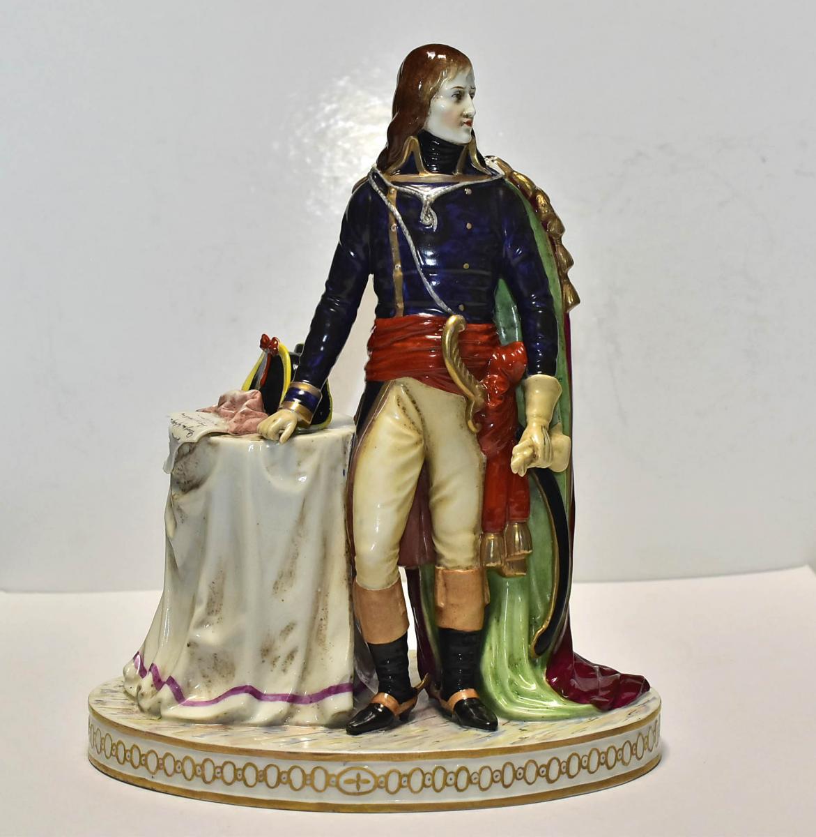 Napoléon Bonaparte , Porcelaine De Saxe Début 20ème