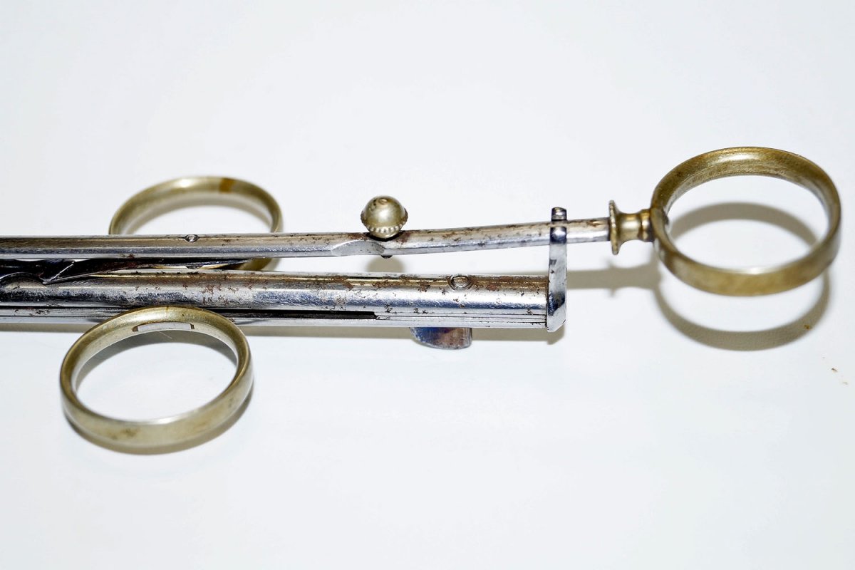 Amygdalectome De Fahnestock Modifié Par Charrière 19ème-photo-3