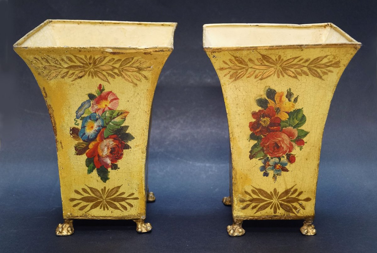 Pair Of Flower Pot In Iron Plate Painted Flower Bouquets Directoire Period