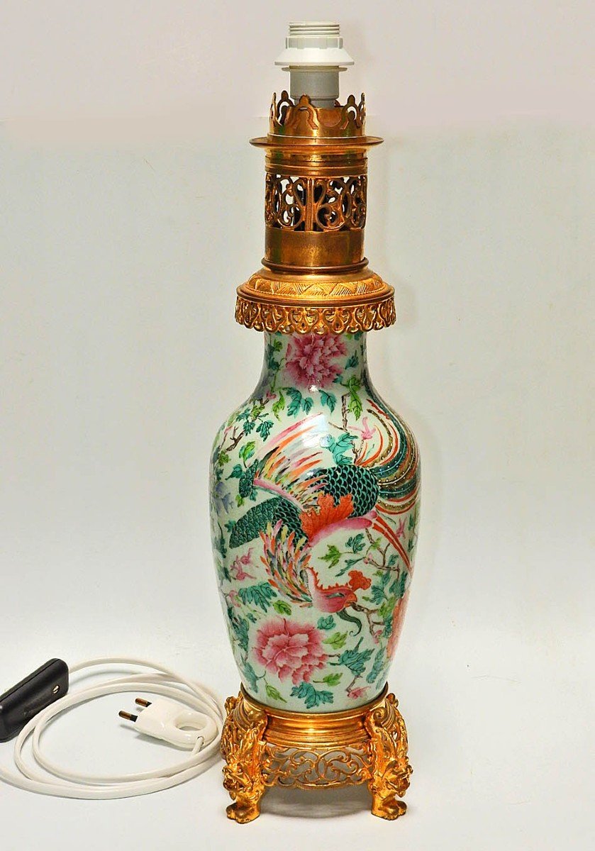 Chinese Porcelain Oil Lamp Mounted In Electric Lamp, Late 19th-photo-2