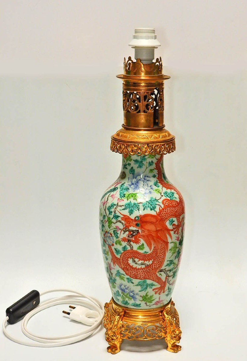 Chinese Porcelain Oil Lamp Mounted In Electric Lamp, Late 19th