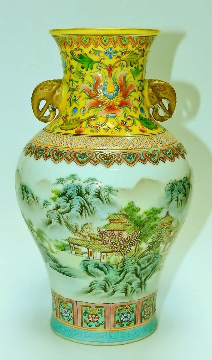 Chinese Porcelain Vase Qianlong Brand-photo-3