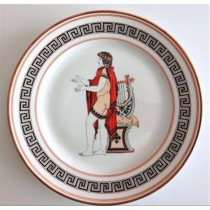 4 Assiettes En Porcelaine De Sèvres  Décor à l'Antique 1852