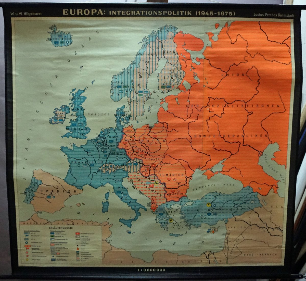 Proantic: Roll Up Wall Map Of Europe Integration Policy 1945-1975 Wall