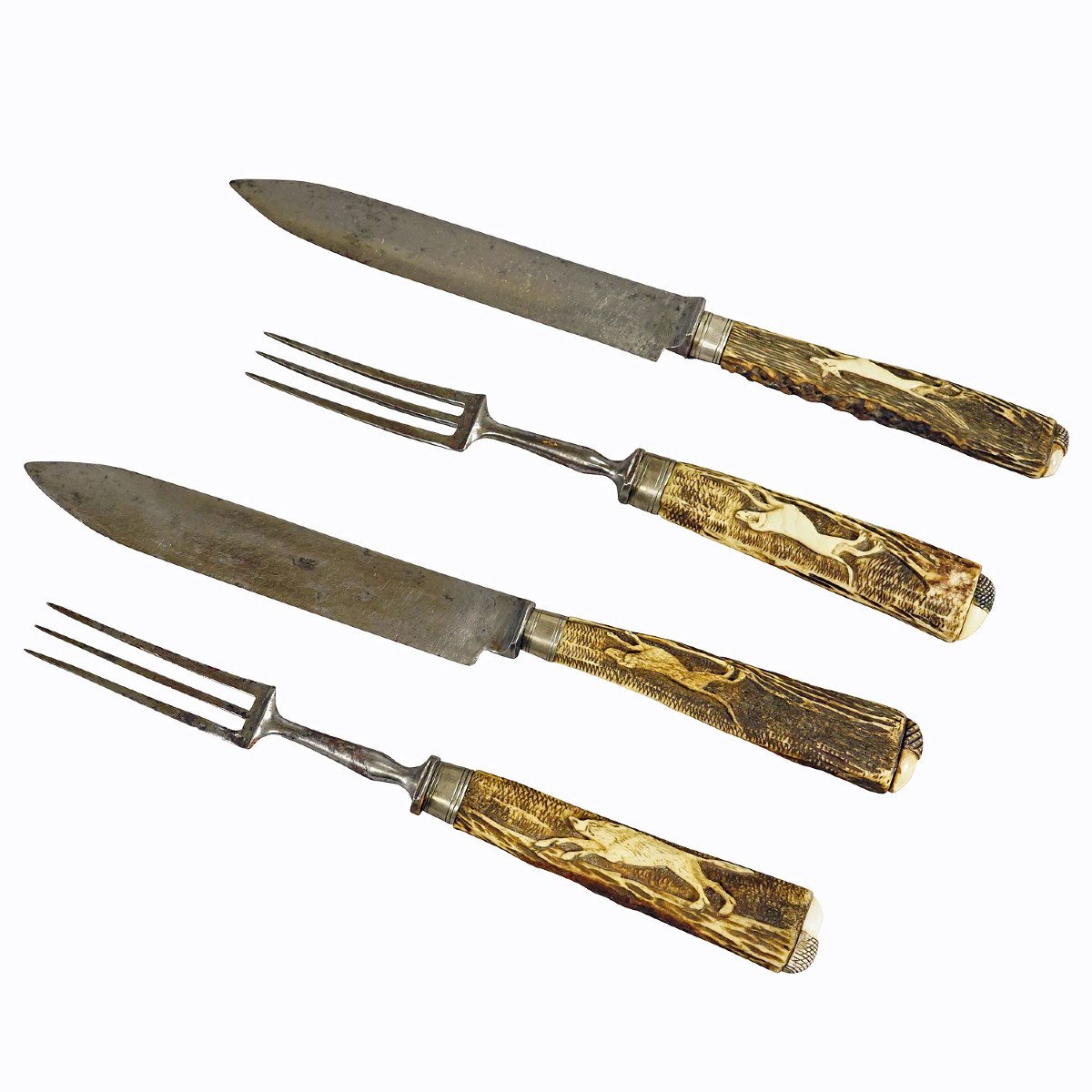 Set Antique De Couverts De Chasse Rustiques Avec Manches En Corne De Cerf Sculptés