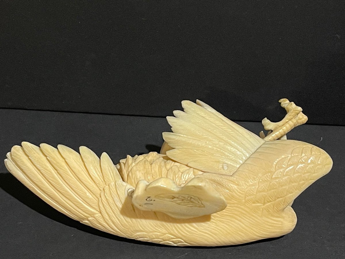 Large Okimono Signed Japan 19th Century Man & Heron -photo-3