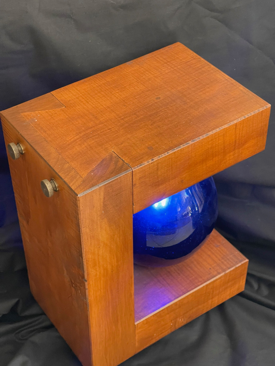 Lampe XXème brutaliste bois & verre bleu cubisme forme géométrique