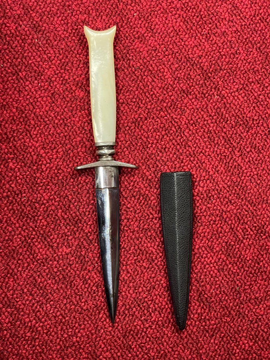 Dague de vertue pique-couille XIXème siècle stylet romantique nacre & acier-photo-4