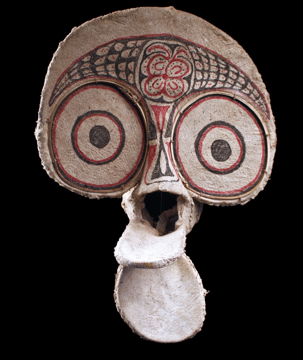 Baining Mask, New Britain, Papua New Guinea, Oceanic Art, Tribal Art, 31,5 X 22,8 X 22 Inch