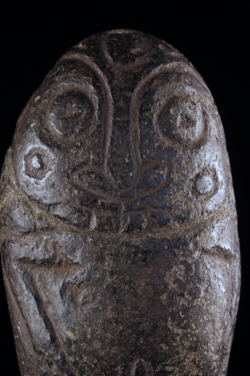Ancienne pierre de fertilité, art tribal, art océanien, Art Mélanésien, pierre gravée, 32 cm-photo-2
