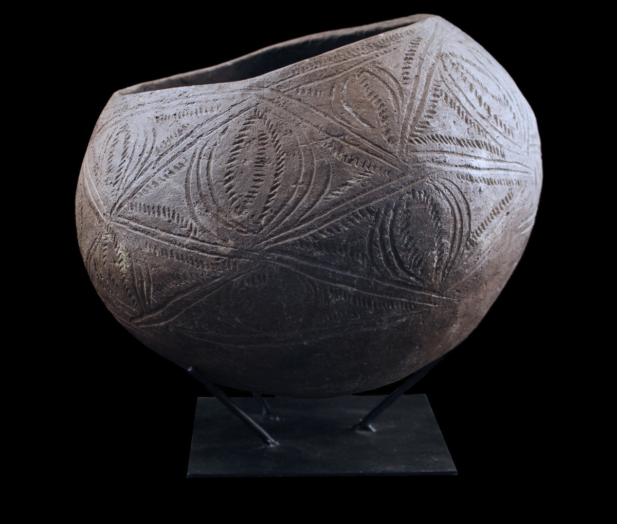 Poterie usuelle, Papouasie Nouvelle Guinée, Océanie, Art Premier, Art Océanien, Lapita, 33 cm-photo-1