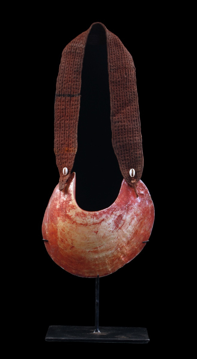 Monnaie d'échange, collier traditionnel, Art Premier, art tribal, Art Océanien, Kina, 43 cm