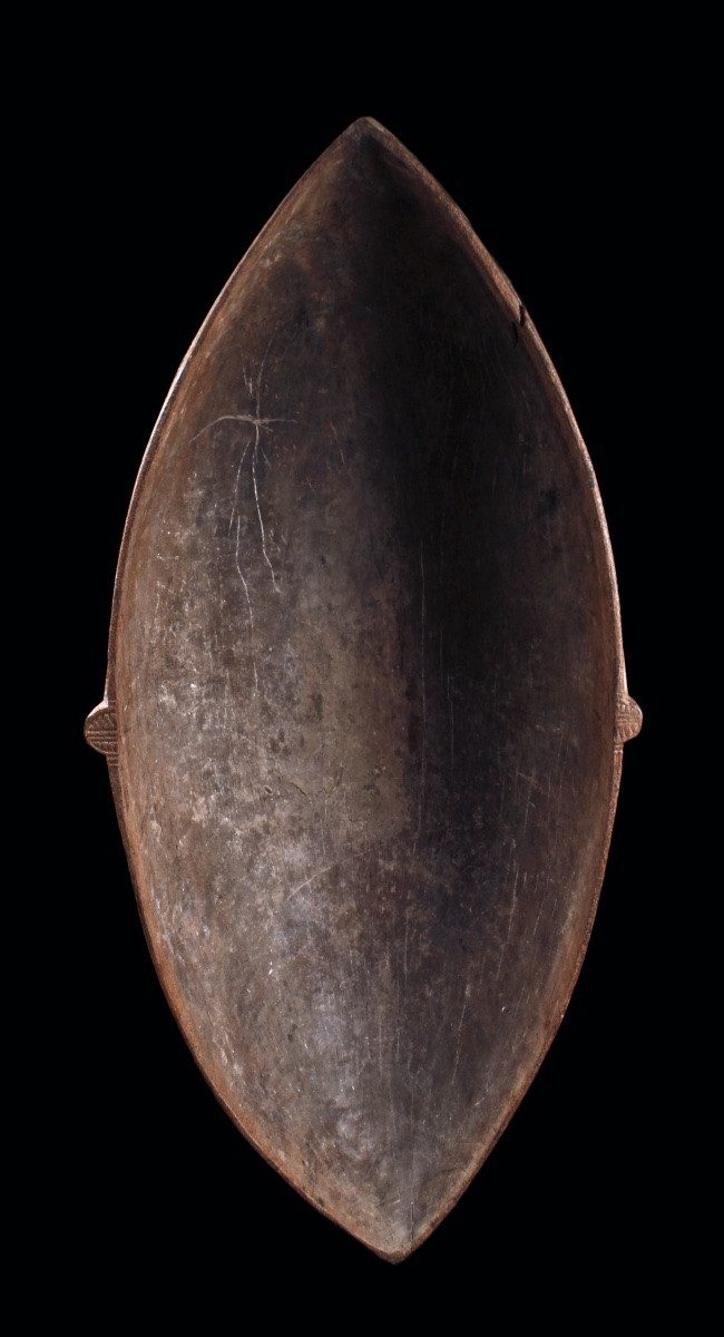 Très grand bol Siassi, Art Océanien, Art Tribal, Papouasie Nouvelle Guinée, 111 x 53 cm-photo-4