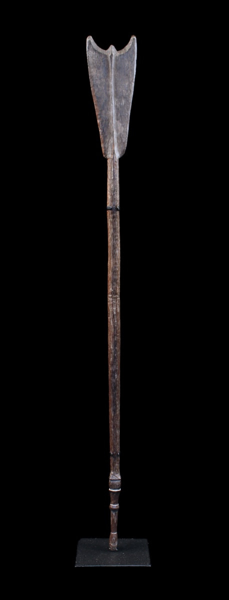 Child's Paddle From The Sepik River, Papua New Guinea, Oceanic Art, Oceania, 100 Cm