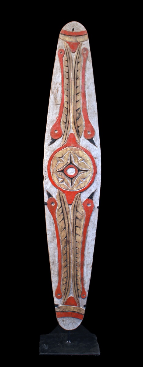 Ceremonial Shield, Oceanic Art, Tribal Art, Primitive Art, Oceania, Sculpture, 130 X 24 Cm