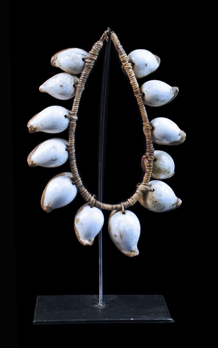 Ceremonial Necklace,  Primitive Art, Oceanic Art, Tribal Art, Traditional Ornament, 35 Cm