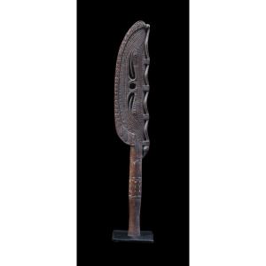 Fragment de pagaie, Fleuve Sépik, Art Premier, Art Océanien, art tribal, Océanie, 47 cm